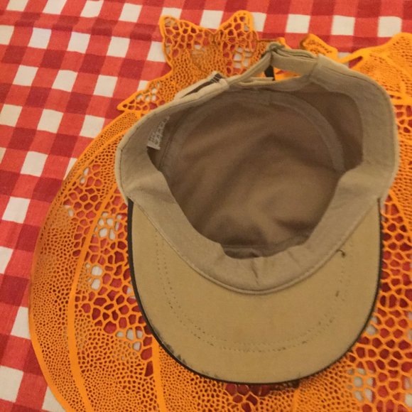 Picabo Cap woman's new never worn - Picture 2 of 4